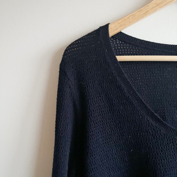 Vince Knitted Cashmere + Silk Sweater - Picture 4 of 11